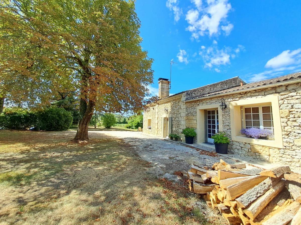 Bed and Breakfast Bleu Raisin Les Salles-de-Castillon Exterior foto