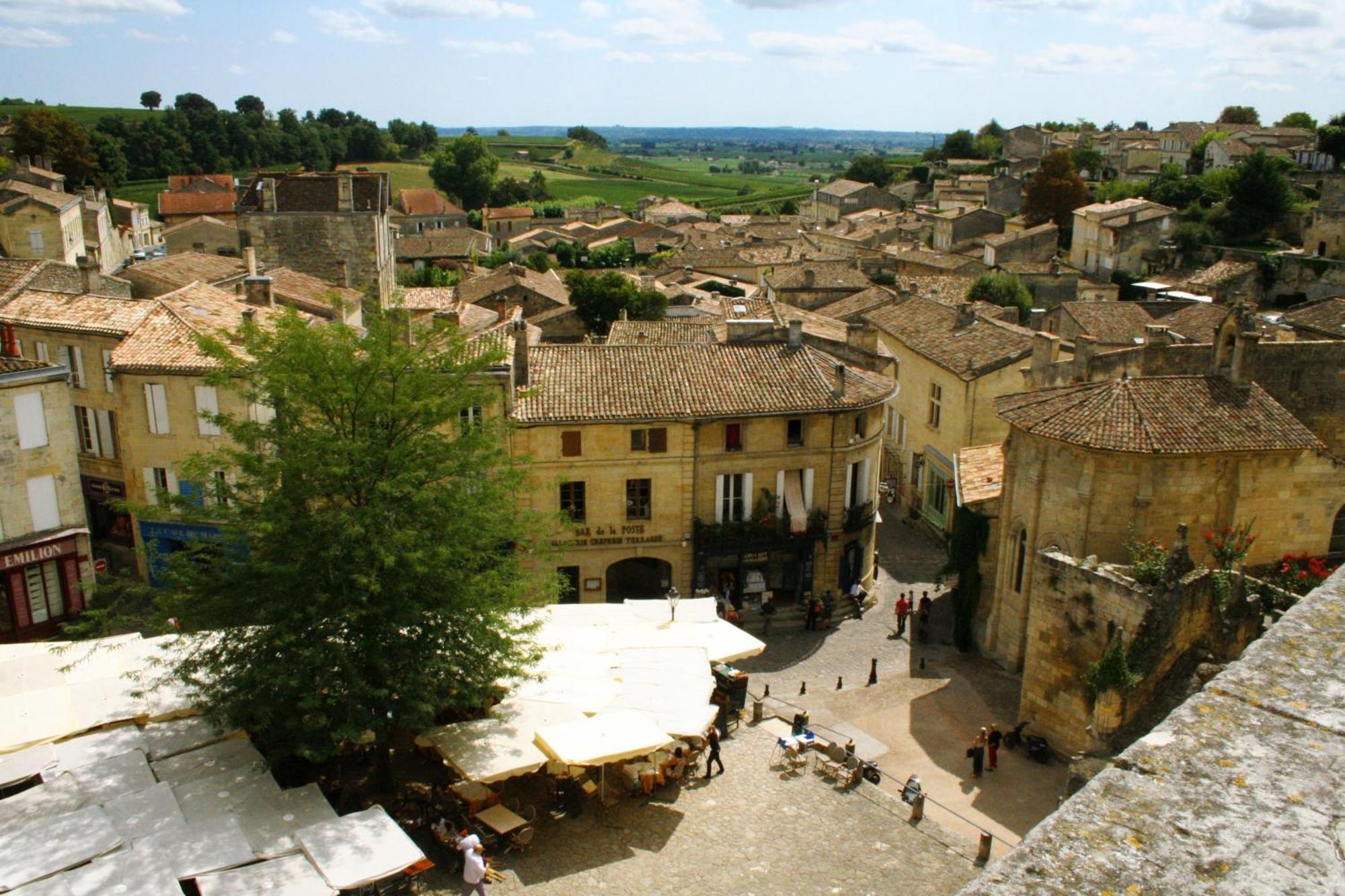 Bed and Breakfast Bleu Raisin Les Salles-de-Castillon Exterior foto