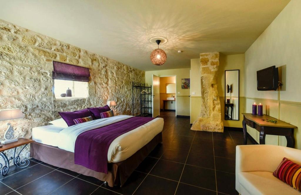 Bed and Breakfast Bleu Raisin Les Salles-de-Castillon Exterior foto